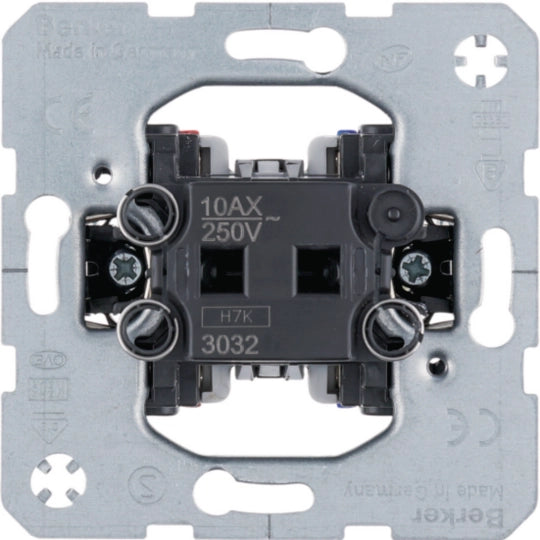 BERKER 3032 / Ausschalter 2-polig